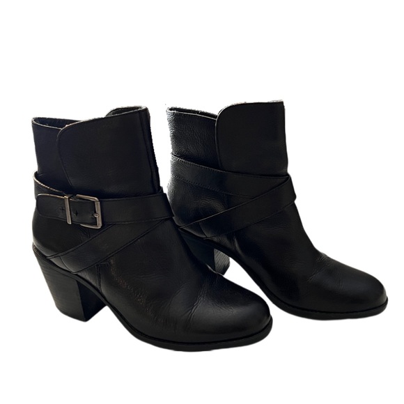 BCBGeneration Heeled Boots - Picture 1 of 8